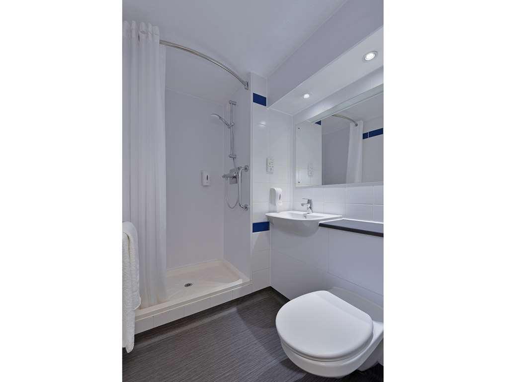 Travelodge Liverpool Central Szoba fotó